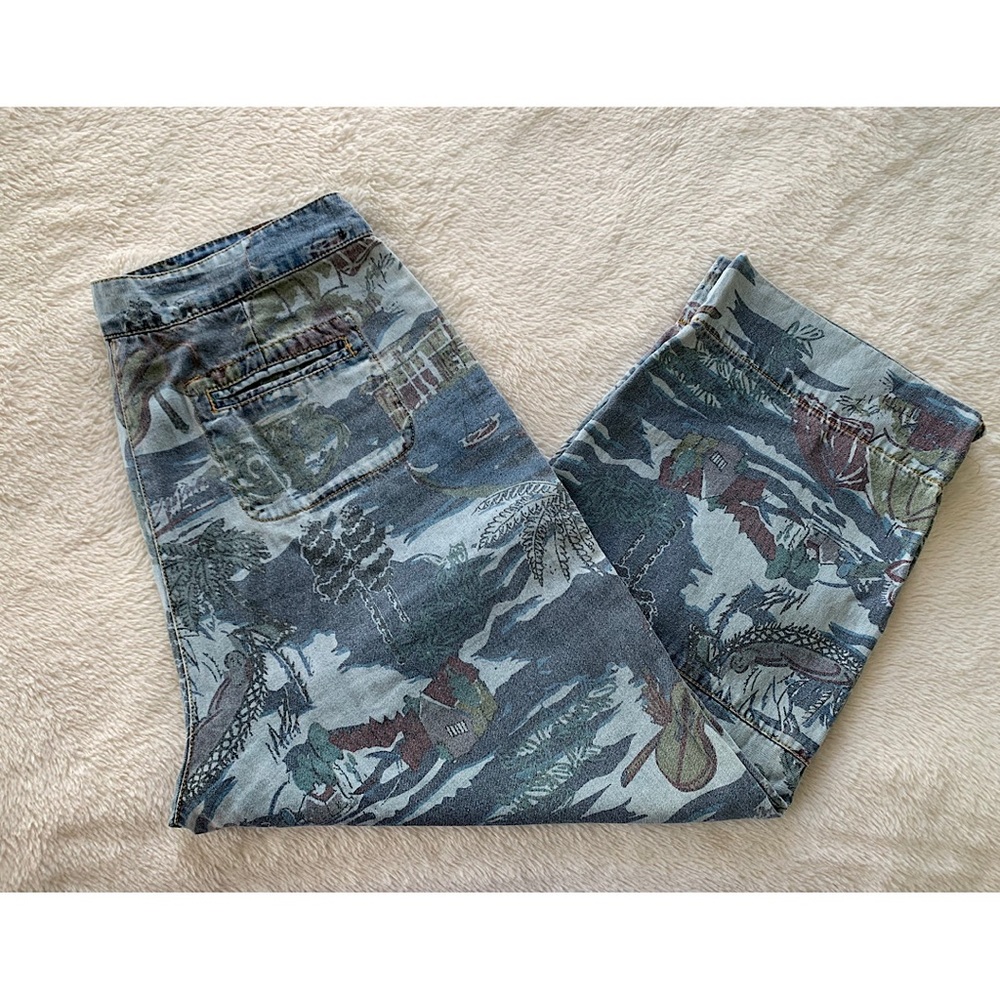 womens Chico’s straight-leg capris
